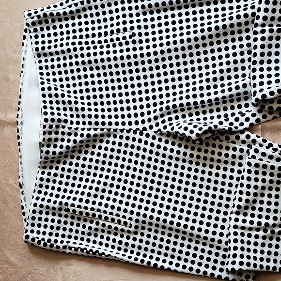 Chico's EUC women's black & white poka dot knit ankle pants size 2/L/12 - Picture 2 of 7